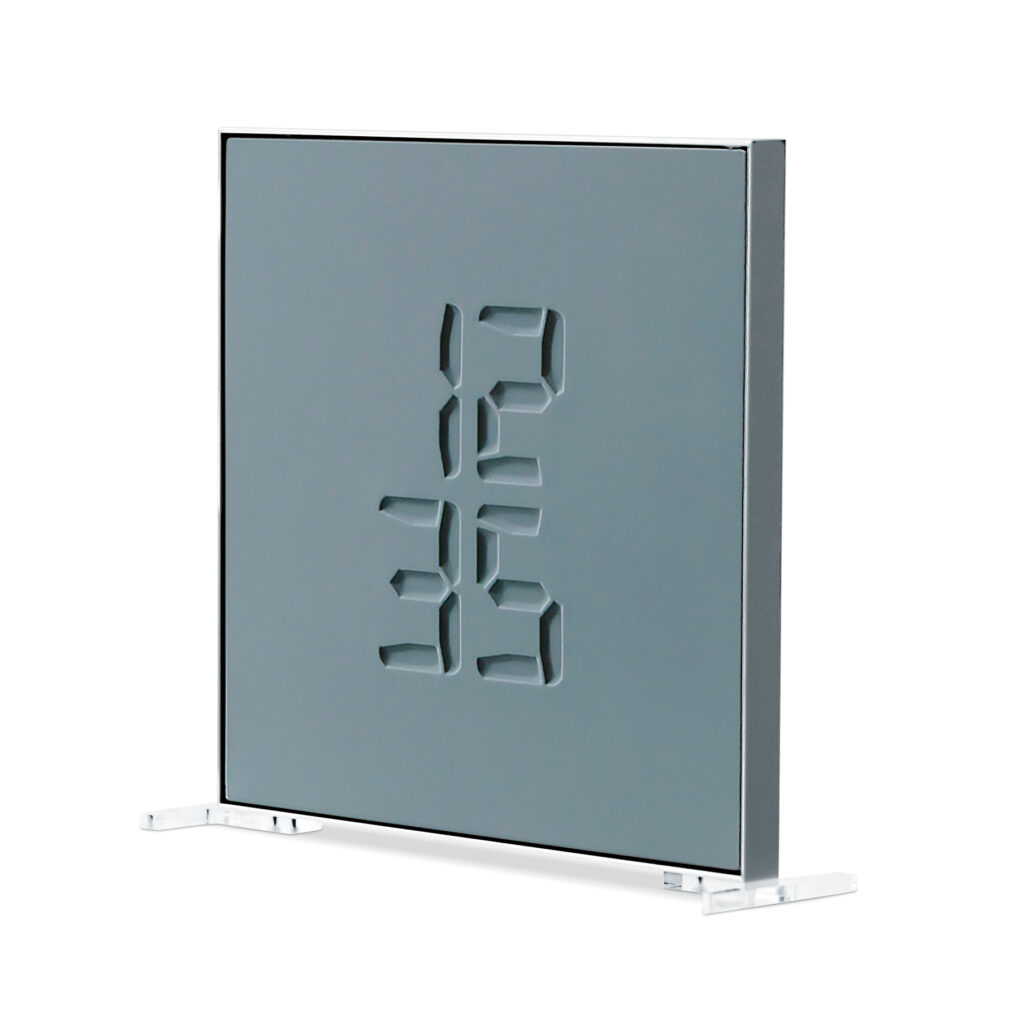 Excellent clock des…